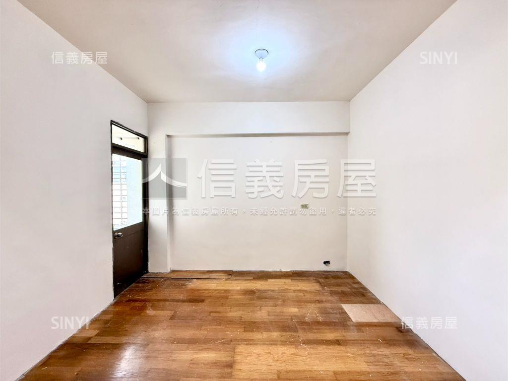 竹北一次擁有電梯三房房屋室內格局與周邊環境