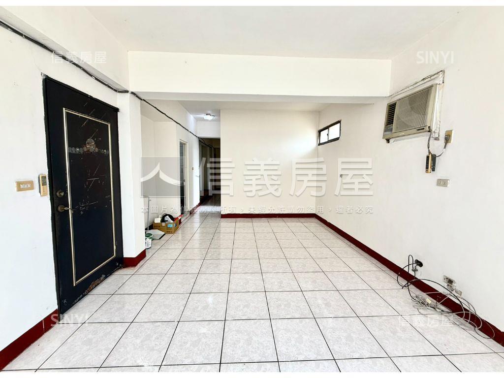 竹北一次擁有電梯三房房屋室內格局與周邊環境