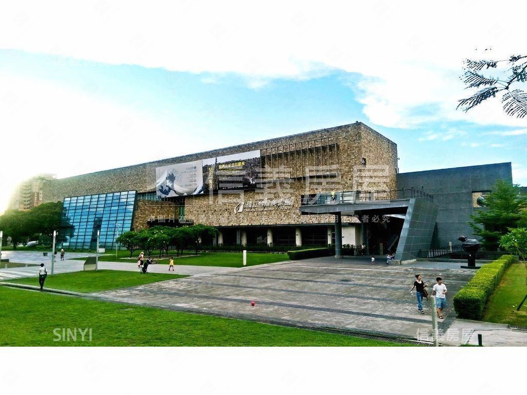 國美館約八米面寬邊間店面房屋室內格局與周邊環境