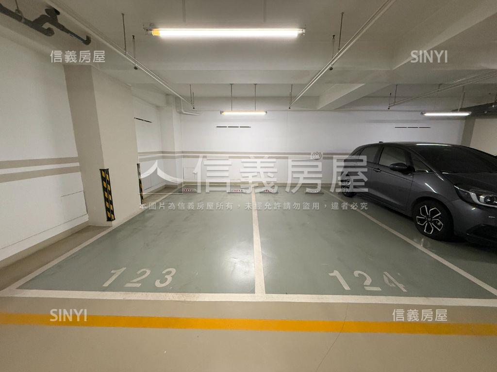 全誠輕屋齡兩房平車房屋室內格局與周邊環境