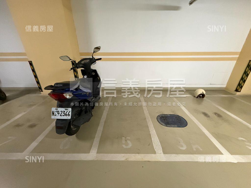 全誠輕屋齡兩房平車房屋室內格局與周邊環境