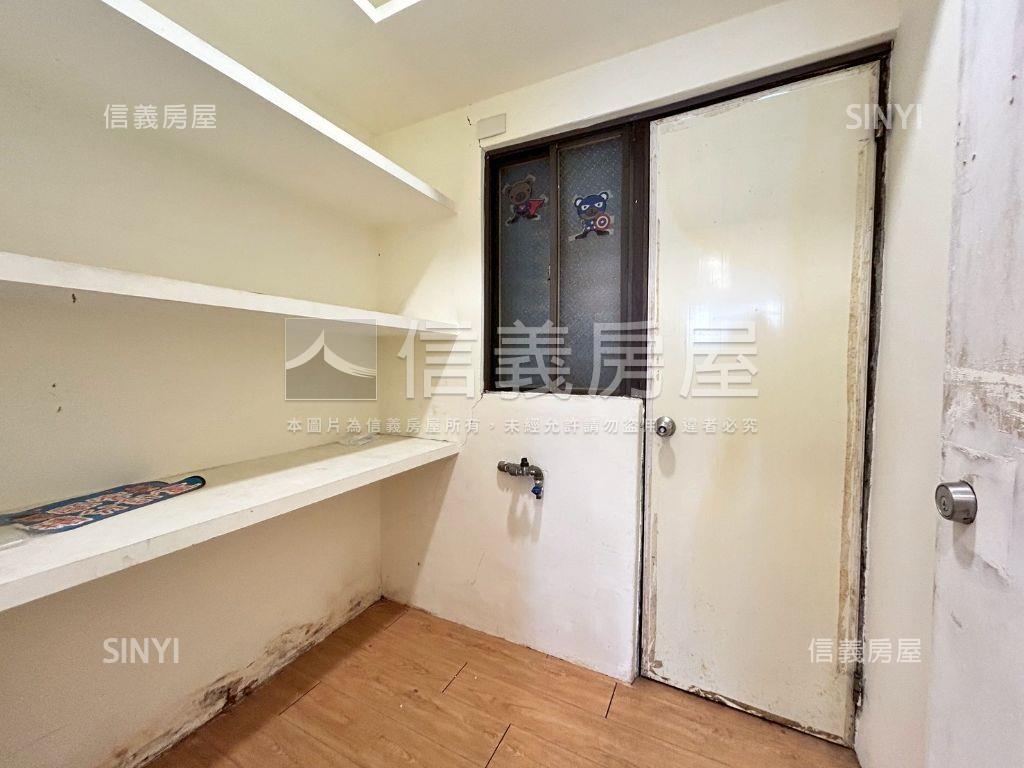 近１０１，巨龍小巧金店舖房屋室內格局與周邊環境