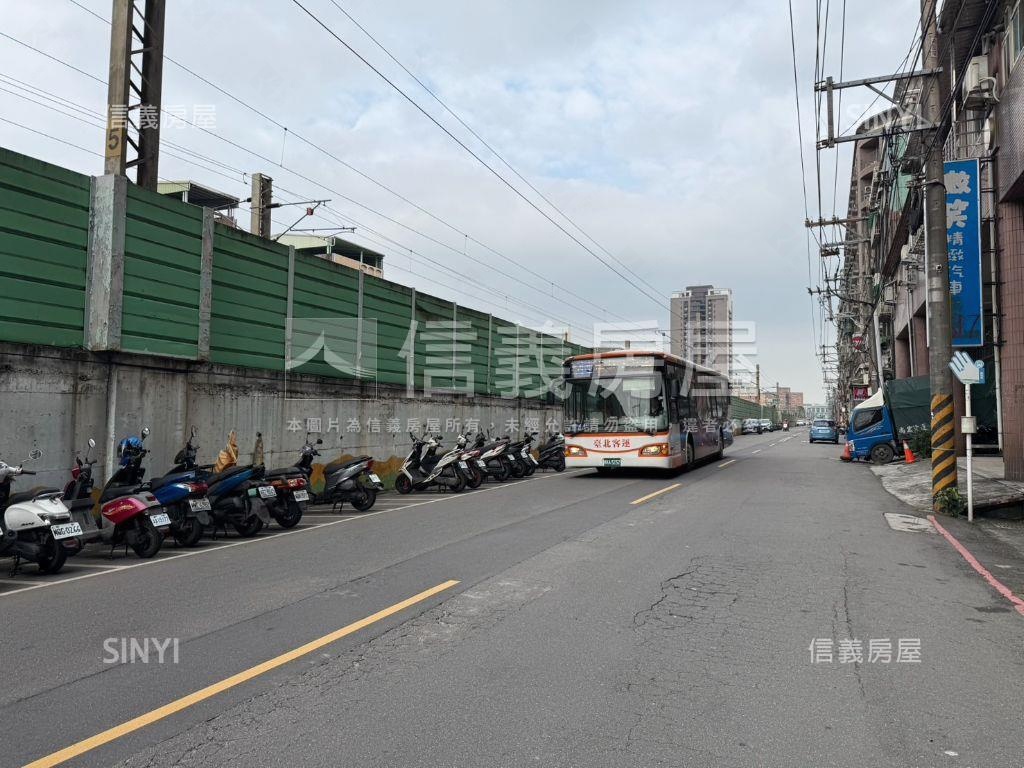 低總價！華廈兩房！房屋室內格局與周邊環境