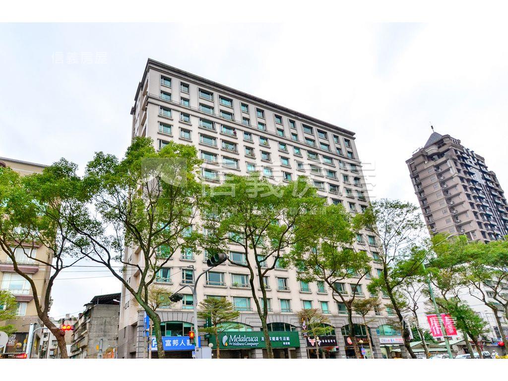 大坪林捷運路寬醒目金店面房屋室內格局與周邊環境