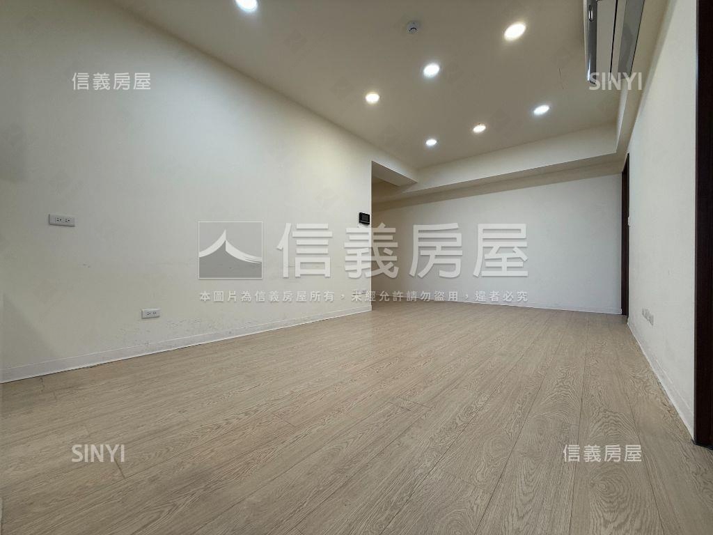 夢幻誠高樓三房車位房屋室內格局與周邊環境