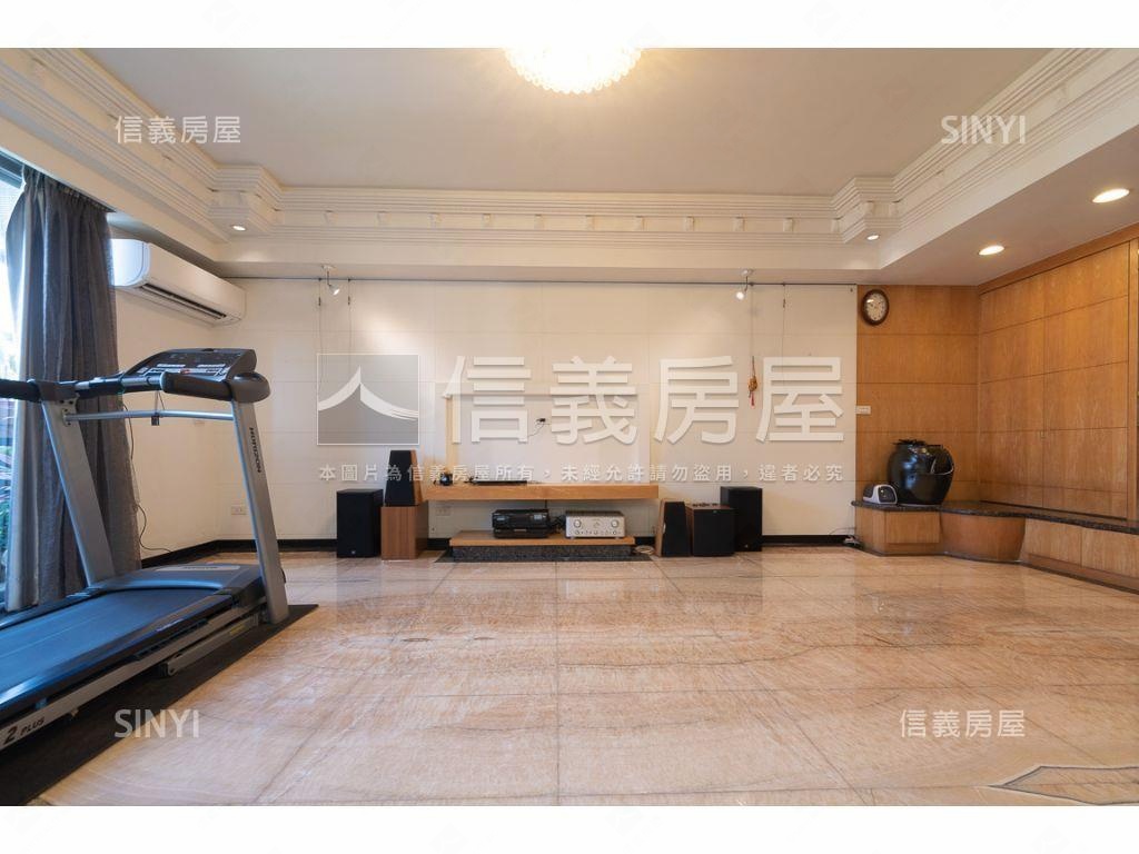 專任計畫區挑高樓中樓房屋室內格局與周邊環境