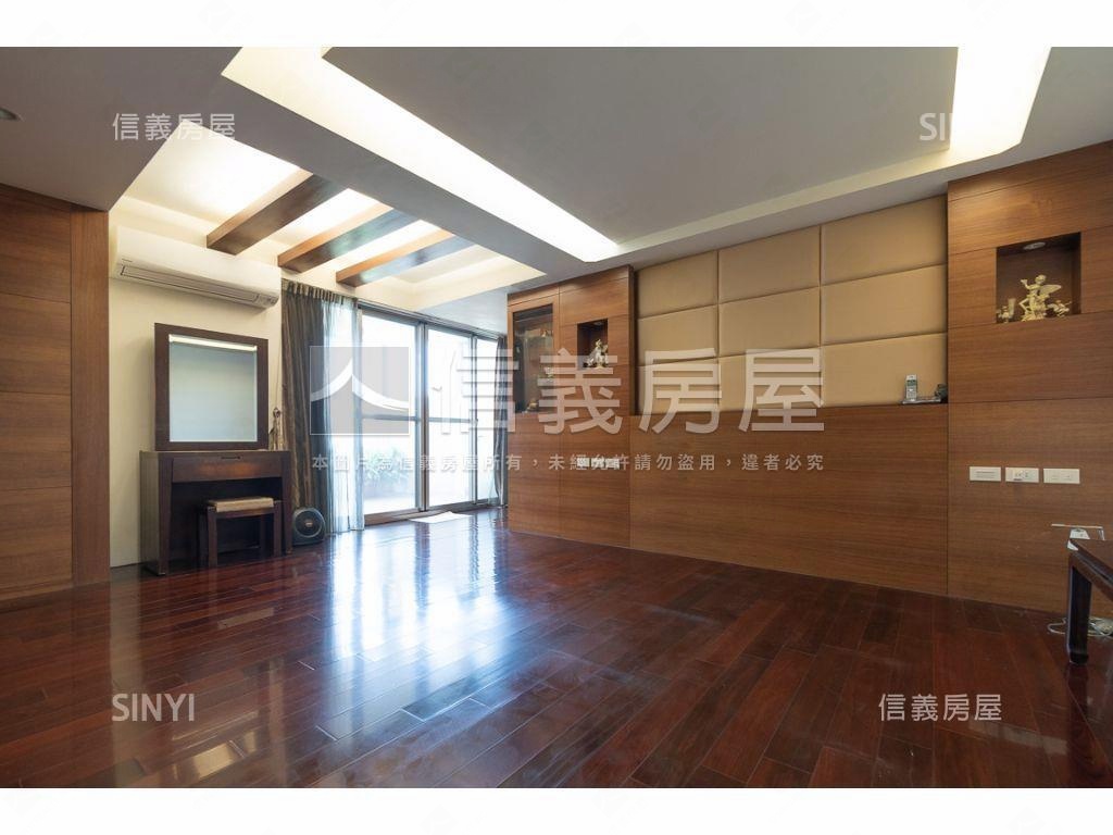 專任計畫區挑高樓中樓房屋室內格局與周邊環境