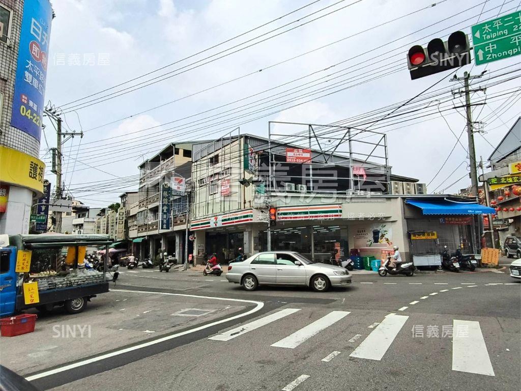 近家樂福收租透套Ａ房屋室內格局與周邊環境