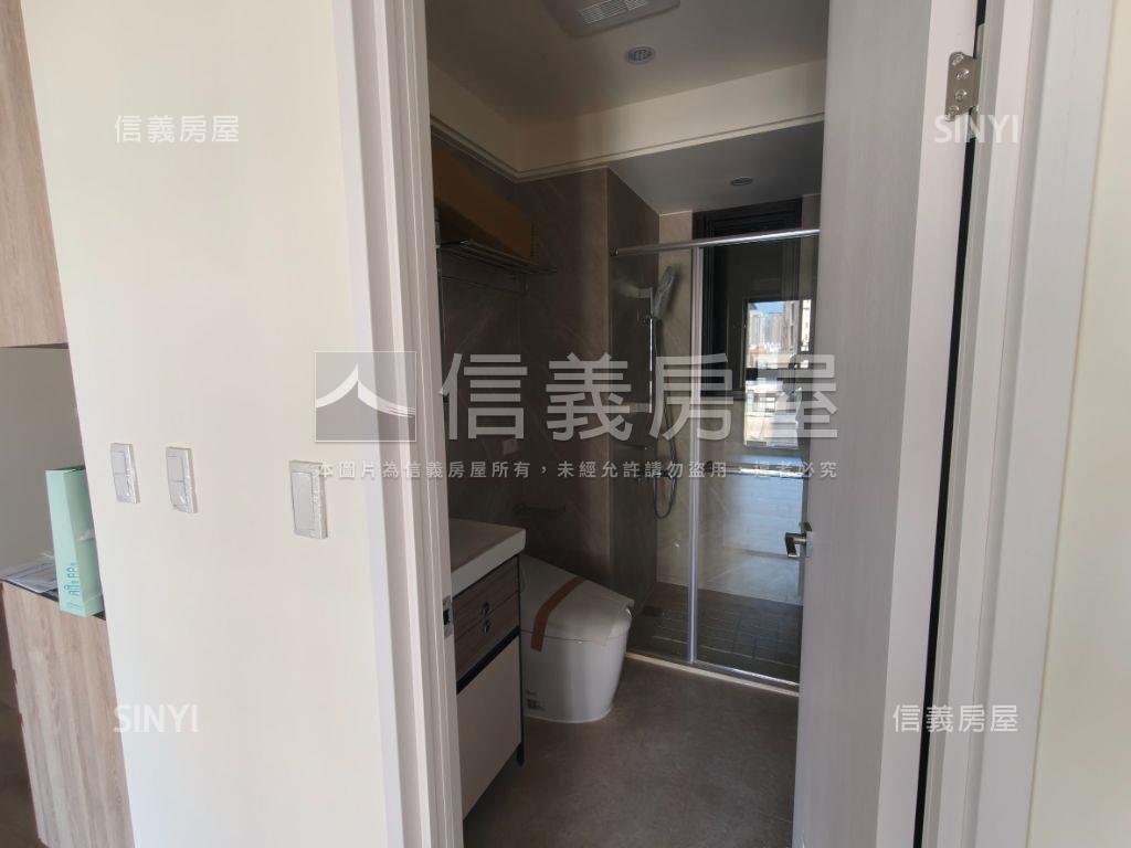 七期Ｖ市政。三改二房平車房屋室內格局與周邊環境