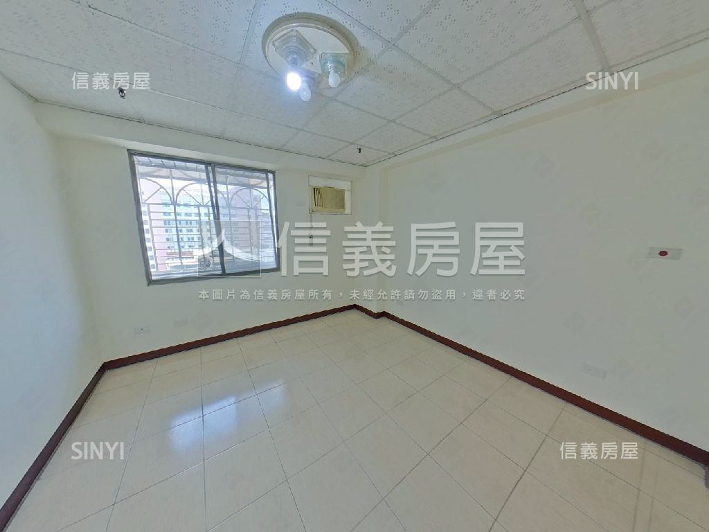 近東榮路視野三房附車位房屋室內格局與周邊環境