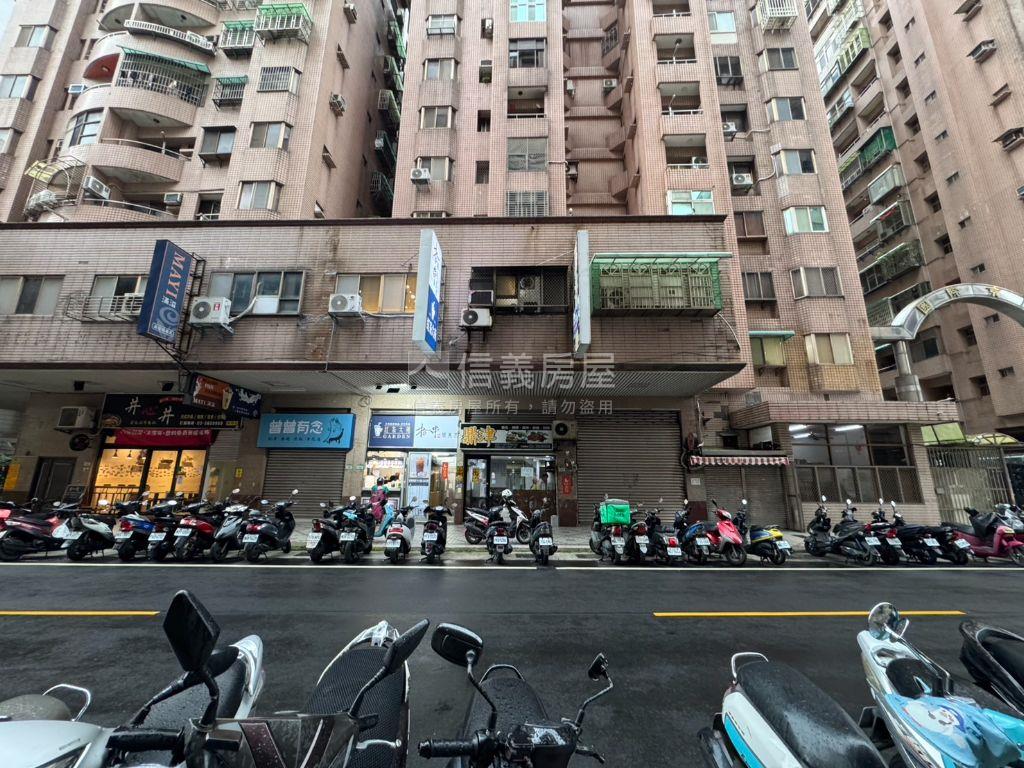 國際京城金店面房屋室內格局與周邊環境