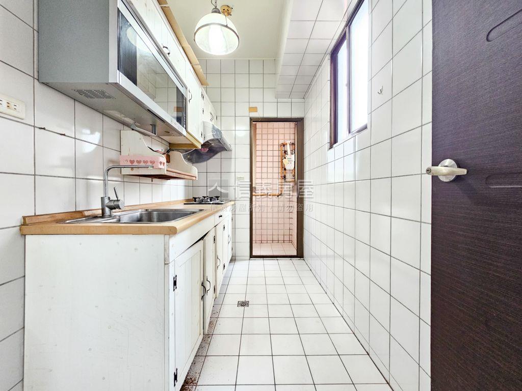 中壢高中旁★甲天廈三房房屋室內格局與周邊環境