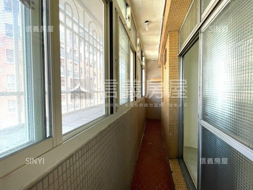 西區一層一戶美三房房屋室內格局與周邊環境