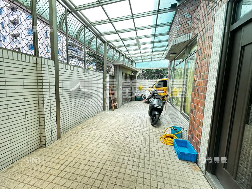 專任中央新村公園邊間透天房屋室內格局與周邊環境