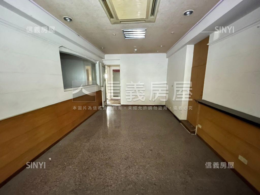 龍東路雙店面房屋室內格局與周邊環境