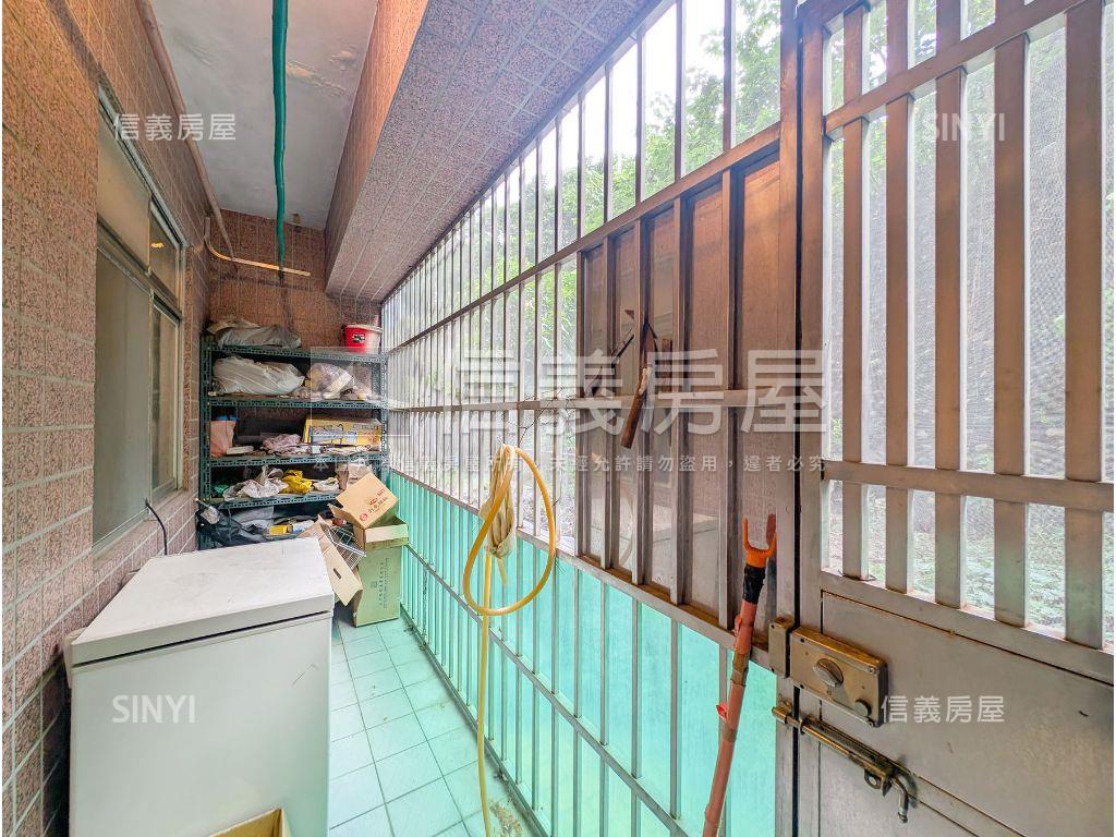 中庭溫馨４房車位房屋室內格局與周邊環境