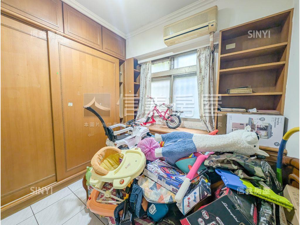 中庭溫馨４房車位房屋室內格局與周邊環境