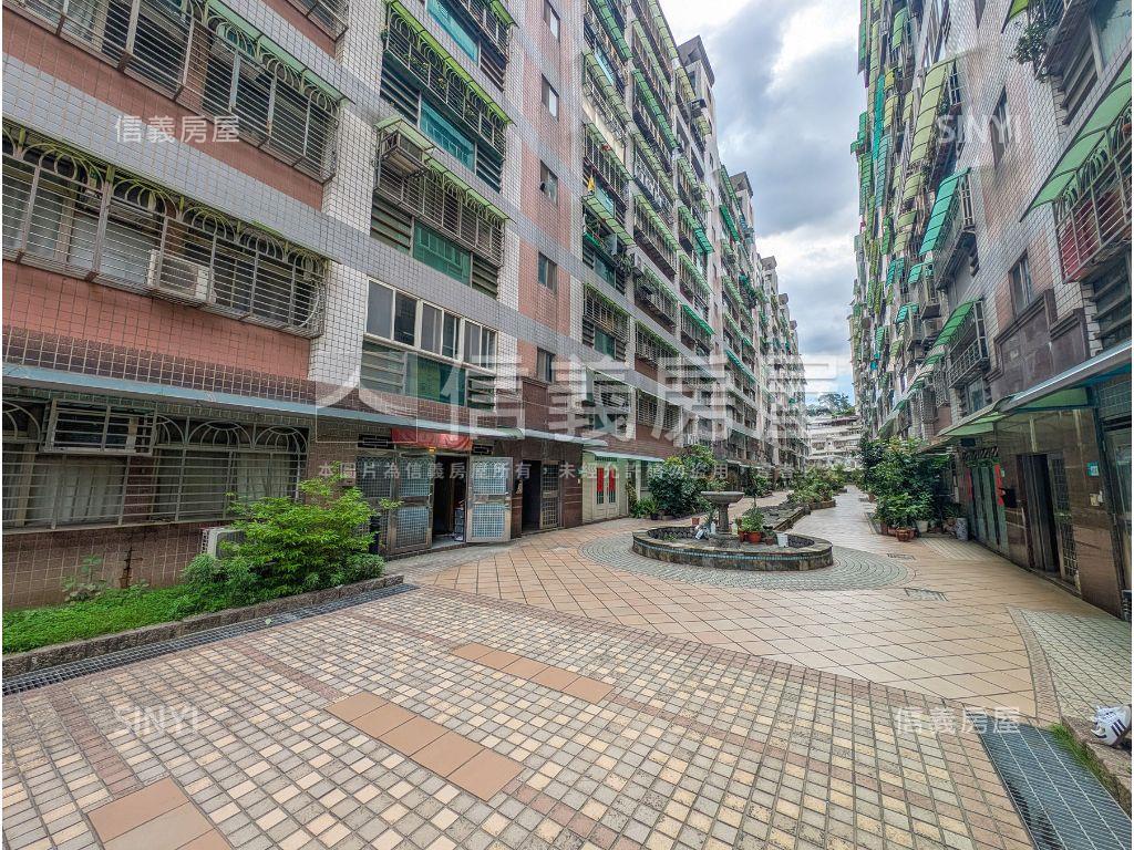 中庭溫馨４房車位房屋室內格局與周邊環境