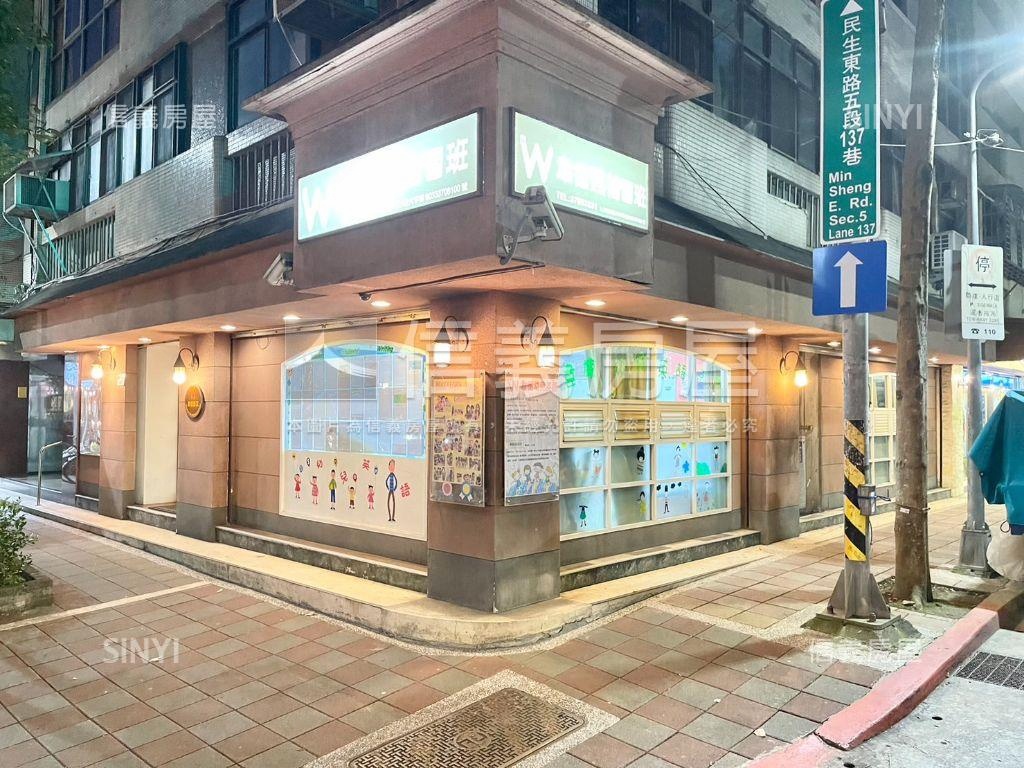 正富錦街三角窗面寬店王房屋室內格局與周邊環境