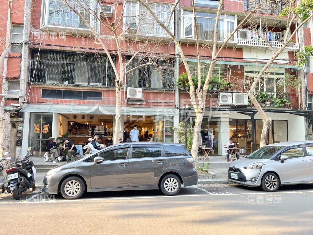 正富錦街三角窗面寬店王房屋室內格局與周邊環境