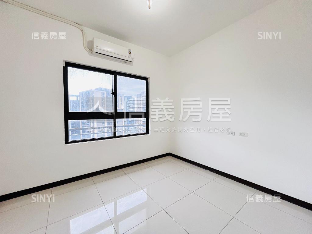 青埔躍世界景觀雙車位房屋室內格局與周邊環境