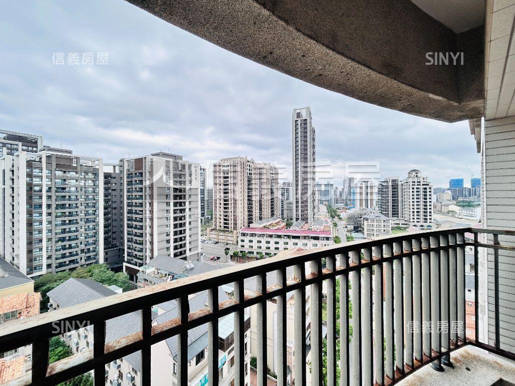 青埔躍世界景觀雙車位房屋室內格局與周邊環境