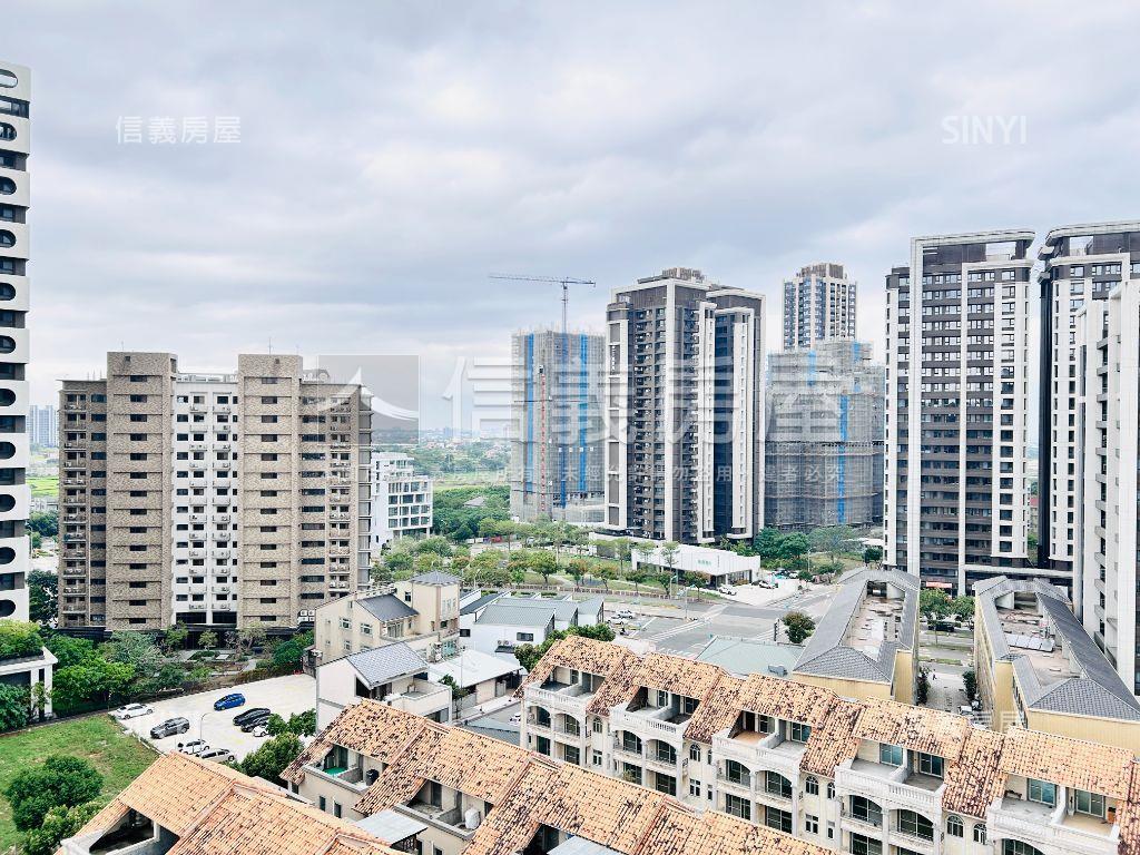青埔躍世界景觀雙車位房屋室內格局與周邊環境
