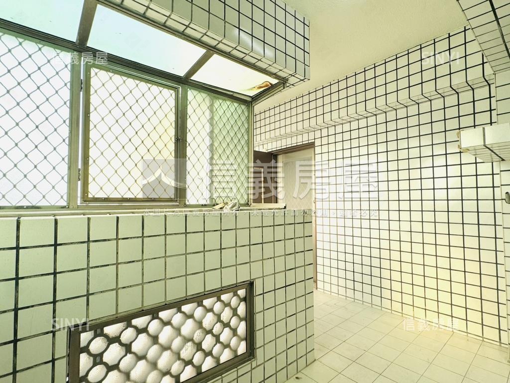 永安路明亮三房房屋室內格局與周邊環境