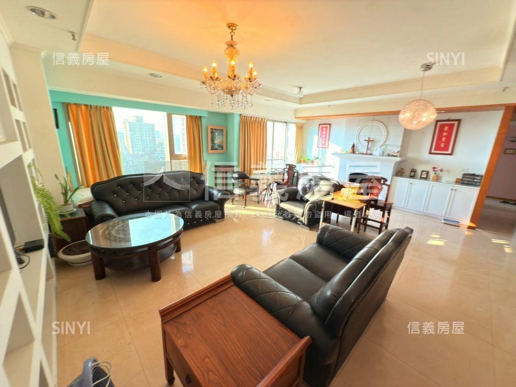 八期湖水岸面公園視野美屋房屋室內格局與周邊環境