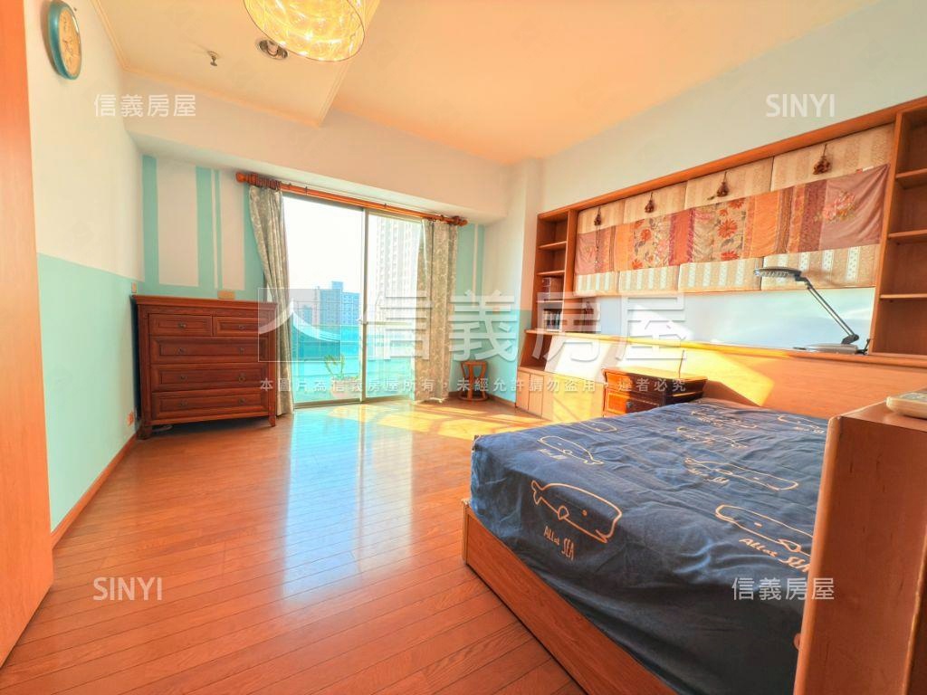 八期湖水岸面公園視野美屋房屋室內格局與周邊環境