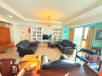 八期湖水岸面公園視野美屋