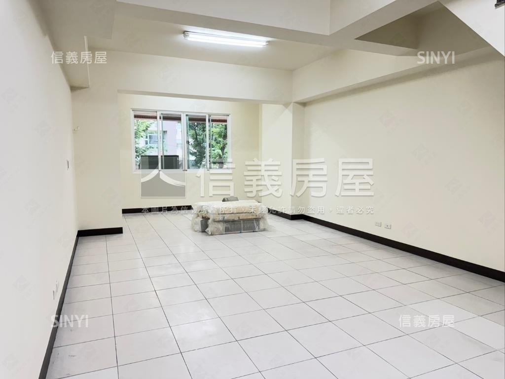 鳳山整新住辦店含平車Ⅲ房屋室內格局與周邊環境