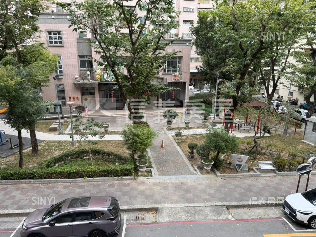 鳳山整新住辦店含平車Ⅲ房屋室內格局與周邊環境