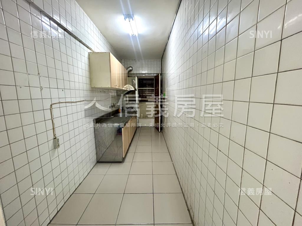 永春捷運電梯３房房屋室內格局與周邊環境