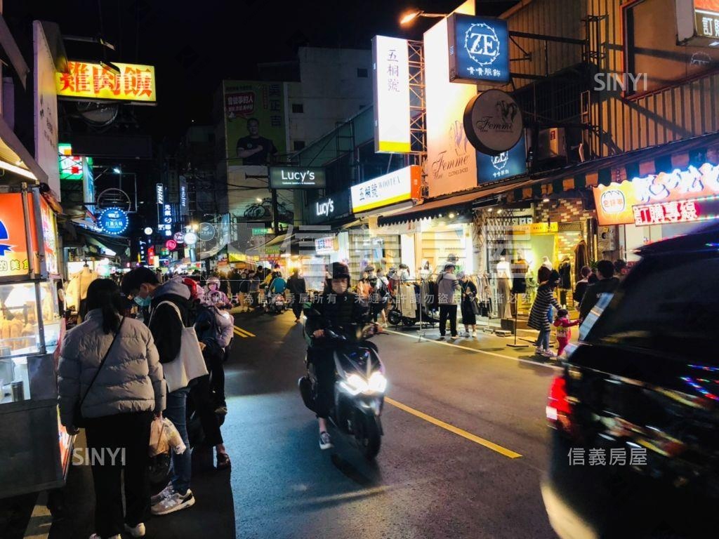 正中原夜市三角窗金透店房屋室內格局與周邊環境