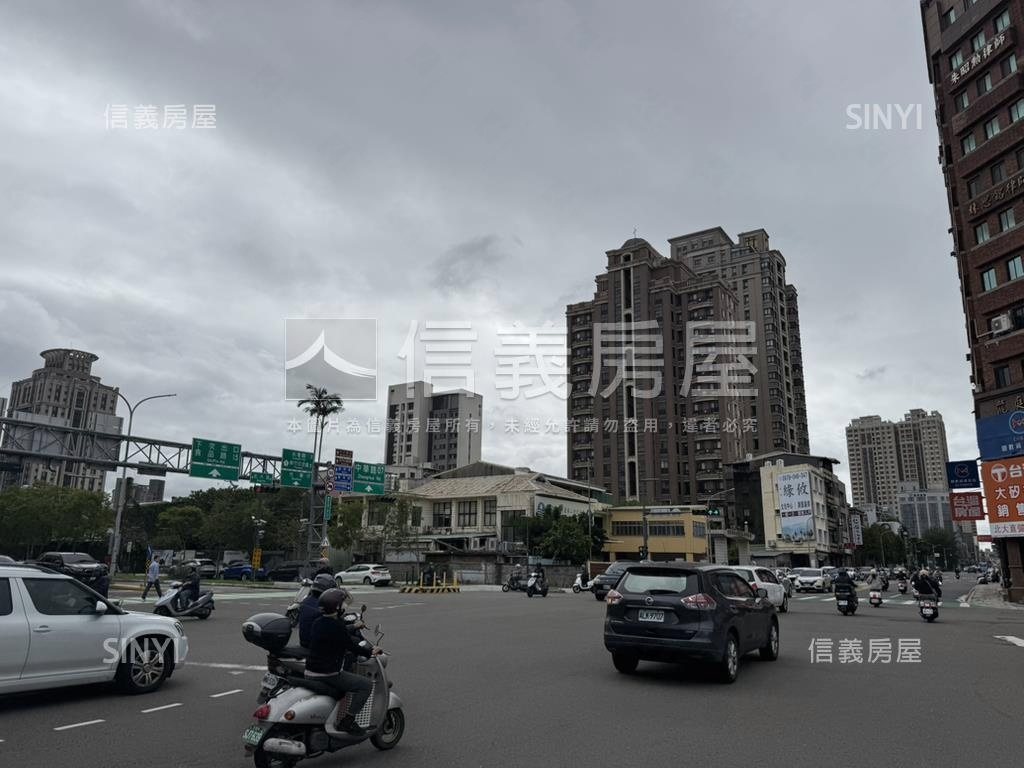 近文化中心大面寬店面房屋室內格局與周邊環境