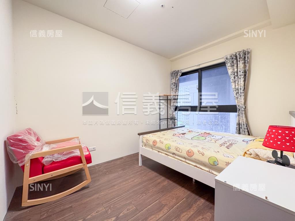 富宇雙學苑朝東南三房房屋室內格局與周邊環境