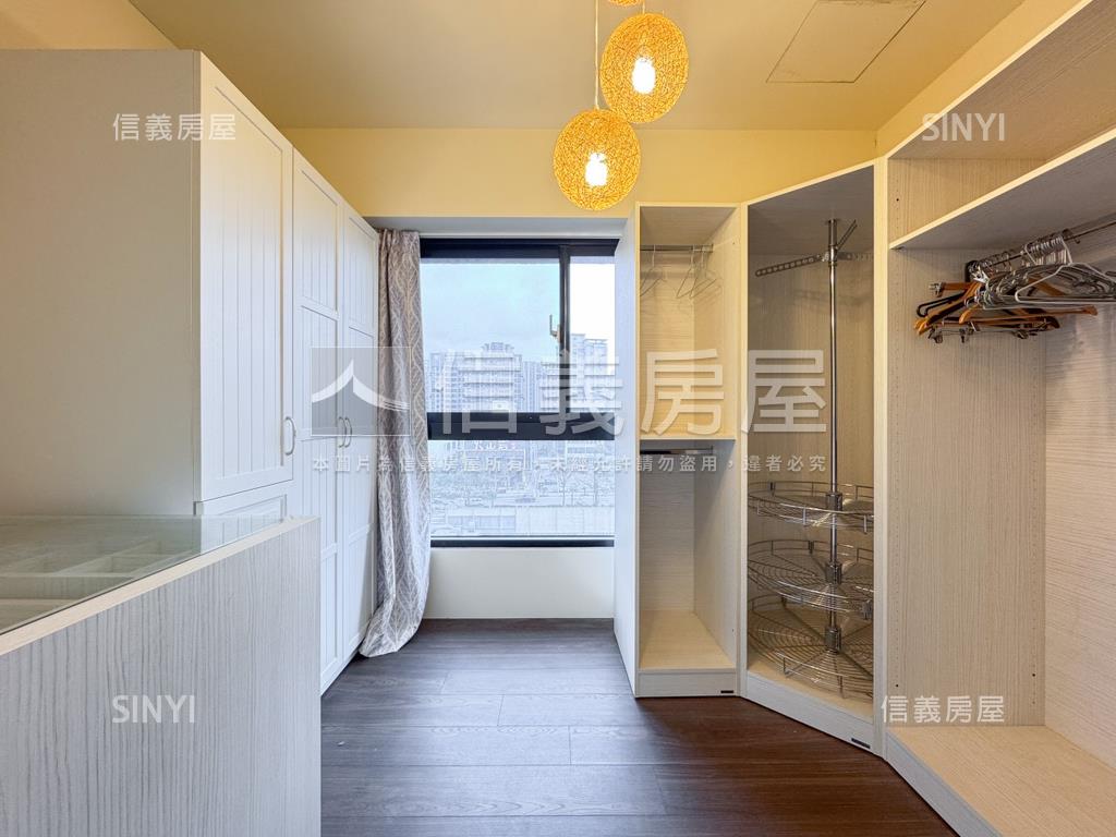 富宇雙學苑朝東南三房房屋室內格局與周邊環境