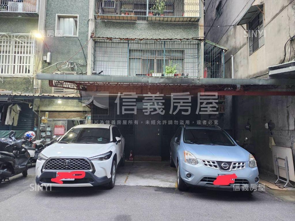 稀有釋出信義路店面房屋室內格局與周邊環境