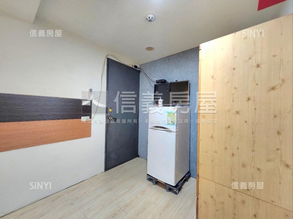 稀有釋出信義路店面房屋室內格局與周邊環境