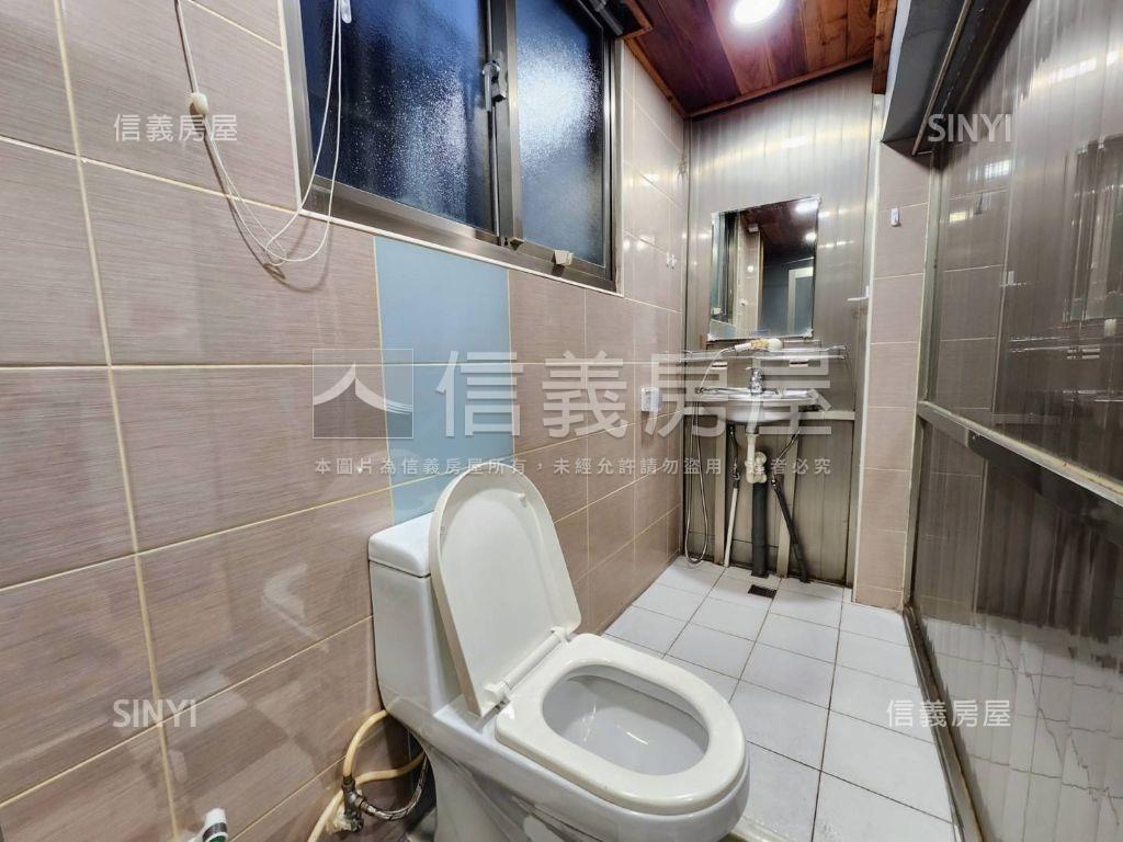 稀有釋出信義路店面房屋室內格局與周邊環境