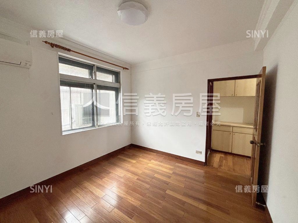 近美麗華商圈稀有黃金２樓房屋室內格局與周邊環境