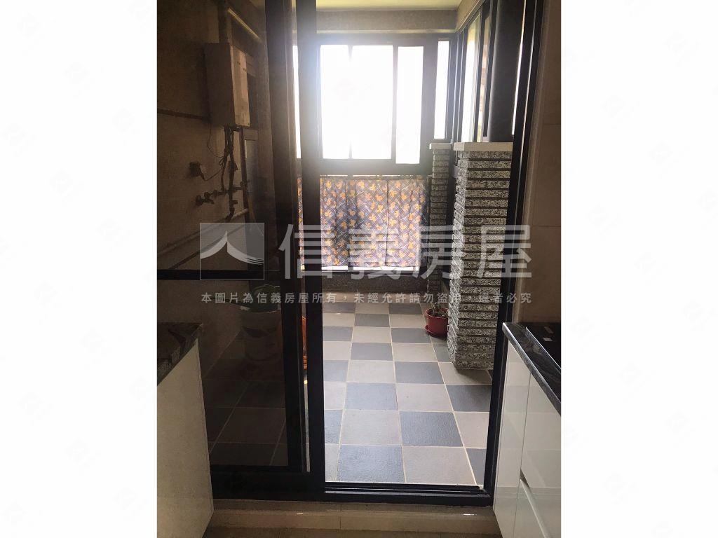 江南大宅稀有邊間陽光三房房屋室內格局與周邊環境