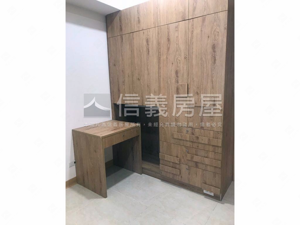 江南大宅稀有邊間陽光三房房屋室內格局與周邊環境