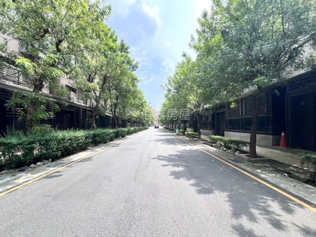 稀有釋出·百坪深耕５別墅房屋室內格局與周邊環境