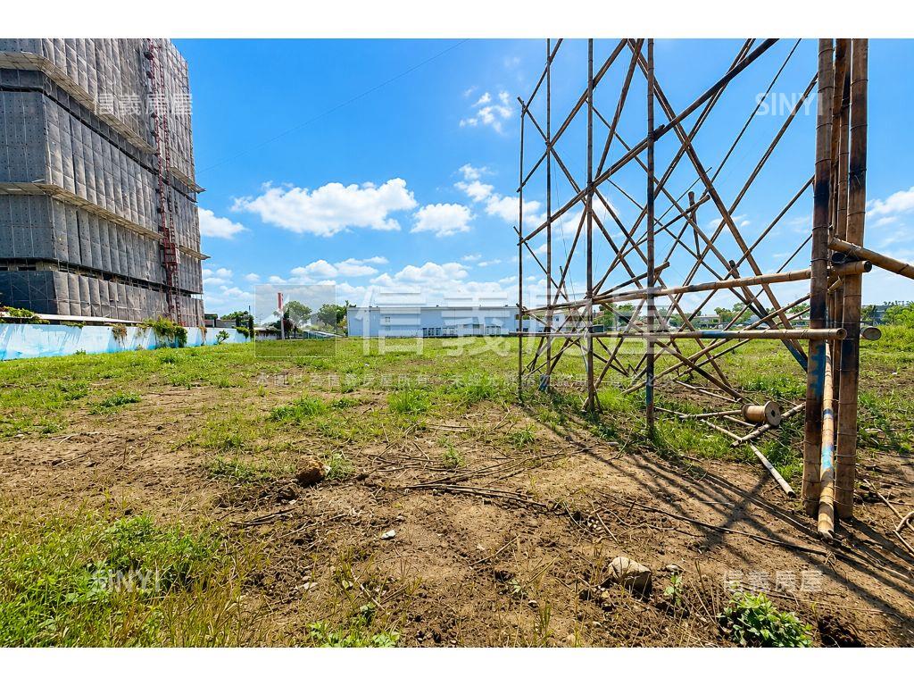 斗六面公園８８６坪商業地房屋室內格局與周邊環境
