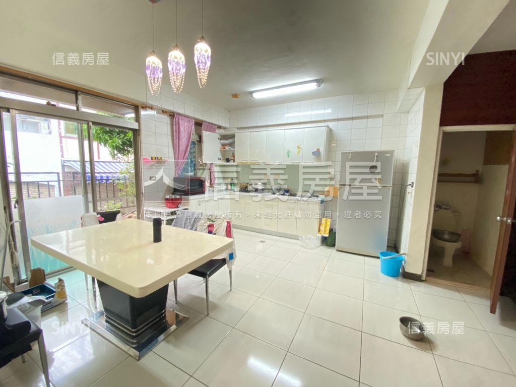 薇納市大坪數鳥語花香別墅房屋室內格局與周邊環境