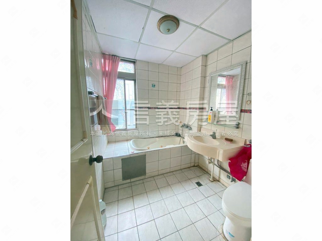 薇納市大坪數鳥語花香別墅房屋室內格局與周邊環境