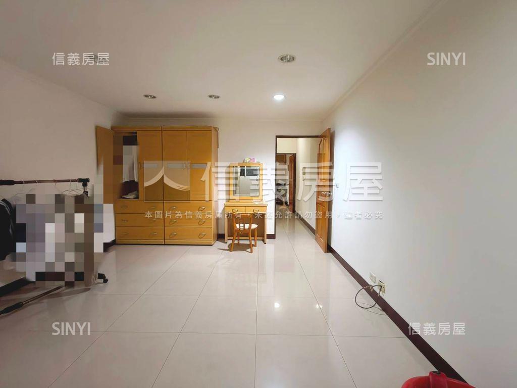 瑞隆正街騎樓式透店房屋室內格局與周邊環境