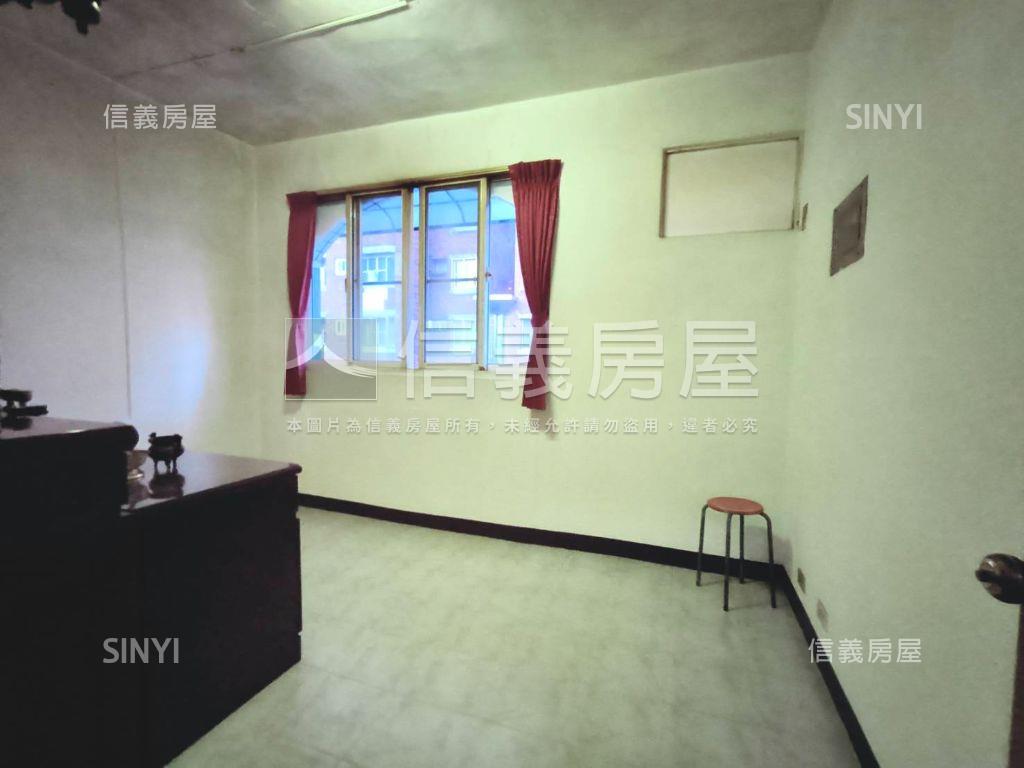 瑞隆正街騎樓式透店房屋室內格局與周邊環境